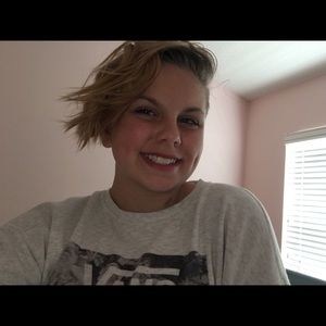 Meet your Posher, Savannah